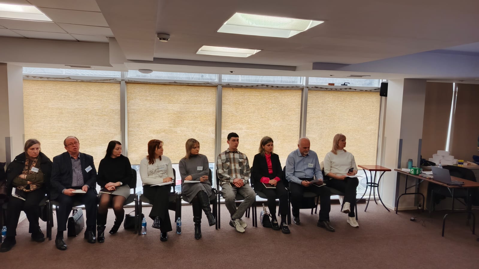 Працівників ЦНАП Буковини навчали емоційної стійкості та профілактики вигорання