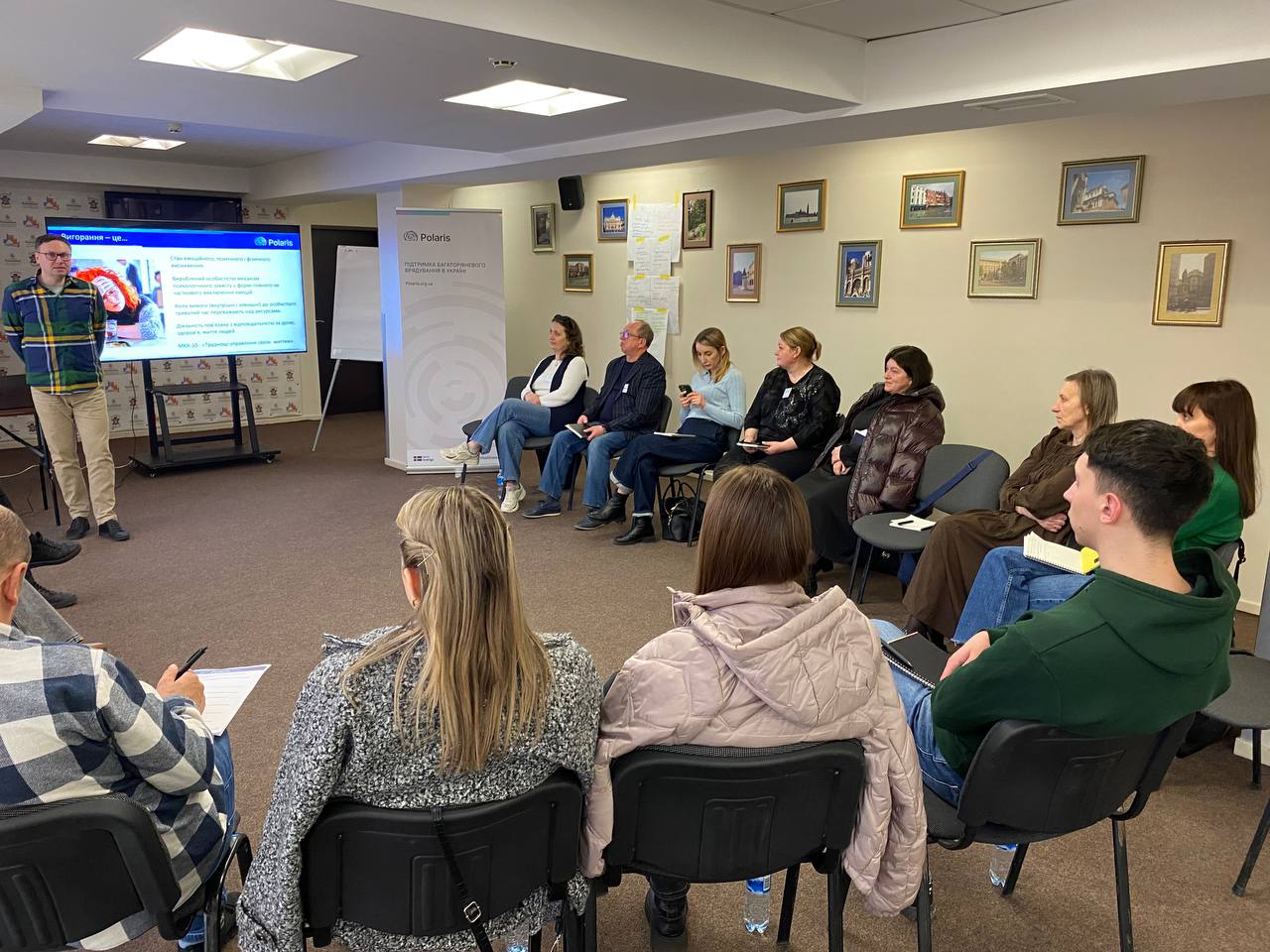 Працівників ЦНАП Буковини навчали емоційної стійкості та профілактики вигорання