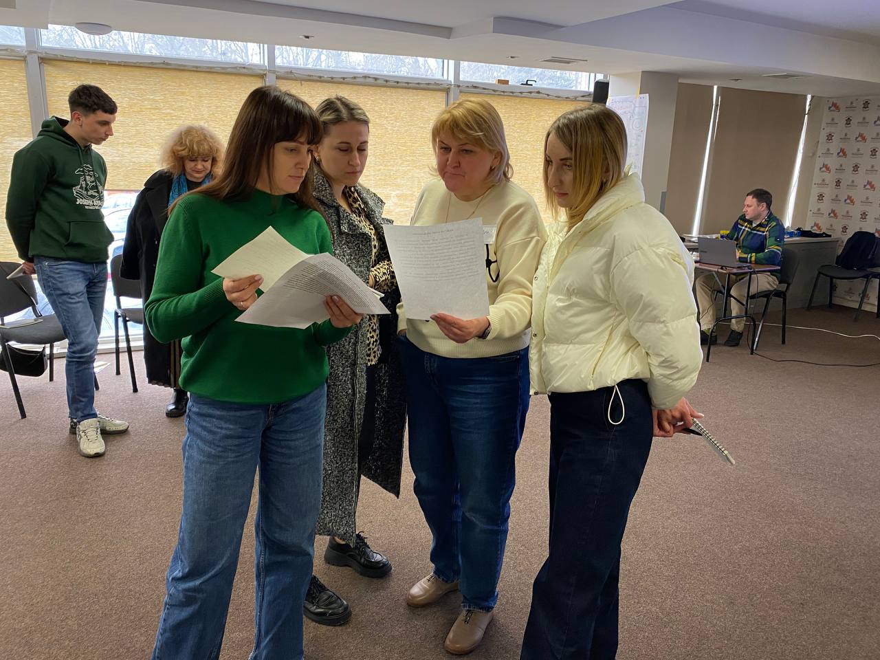 Працівників ЦНАП Буковини навчали емоційної стійкості та профілактики вигорання