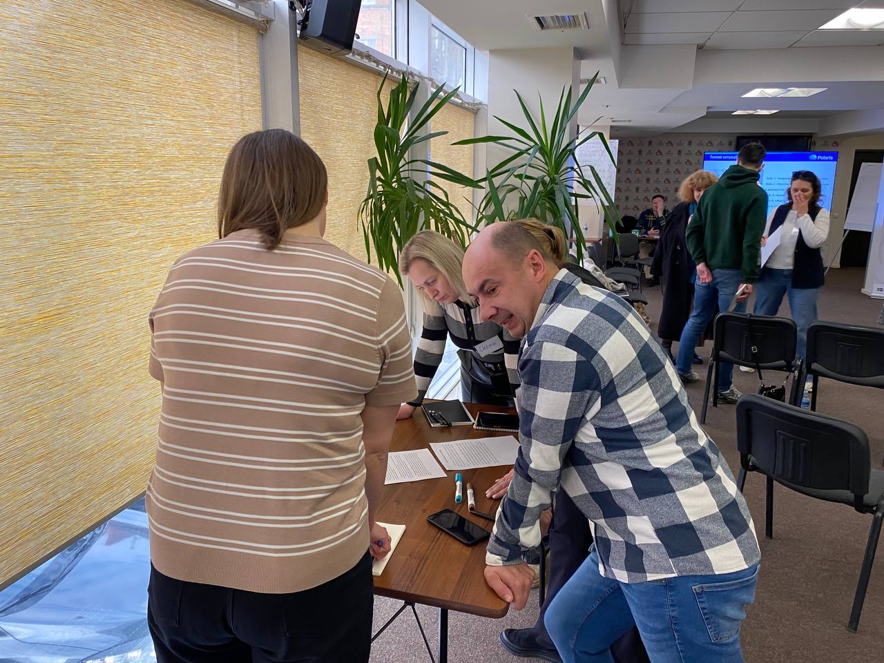 Працівників ЦНАП Буковини навчали емоційної стійкості та профілактики вигорання