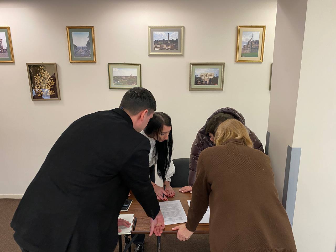 Працівників ЦНАП Буковини навчали емоційної стійкості та профілактики вигорання