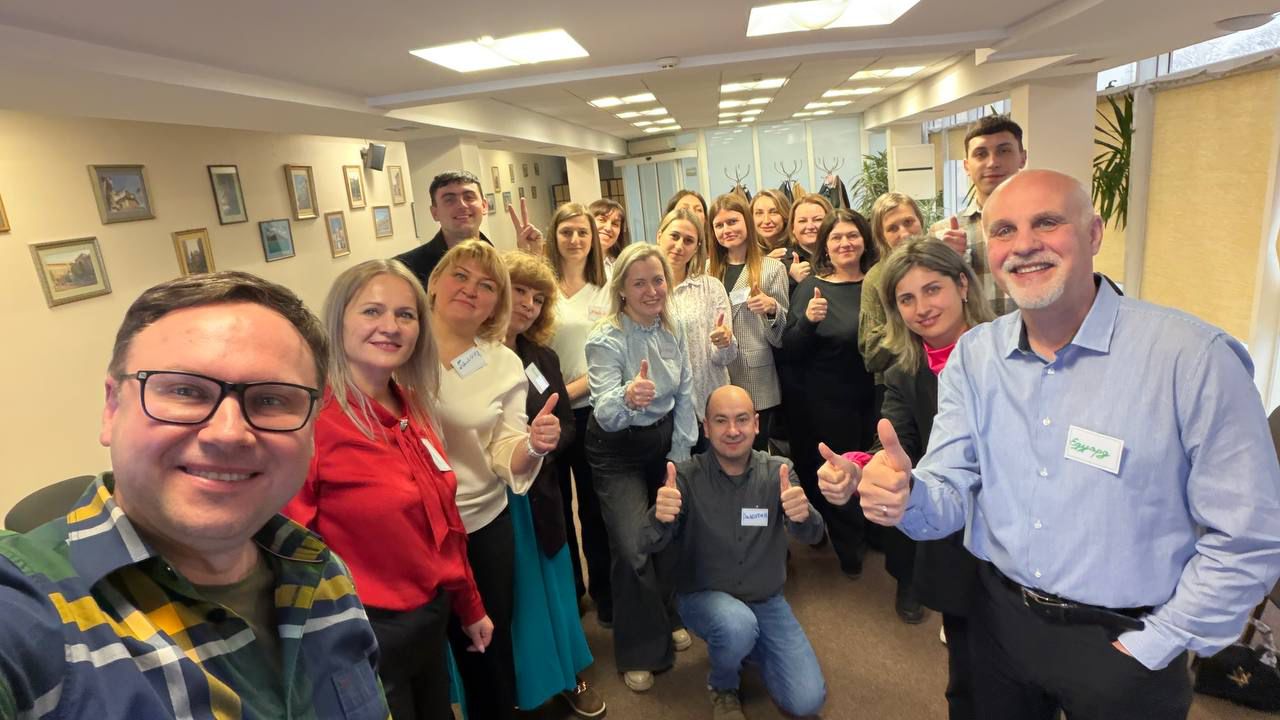 Працівників ЦНАП Буковини навчали емоційної стійкості та профілактики вигорання